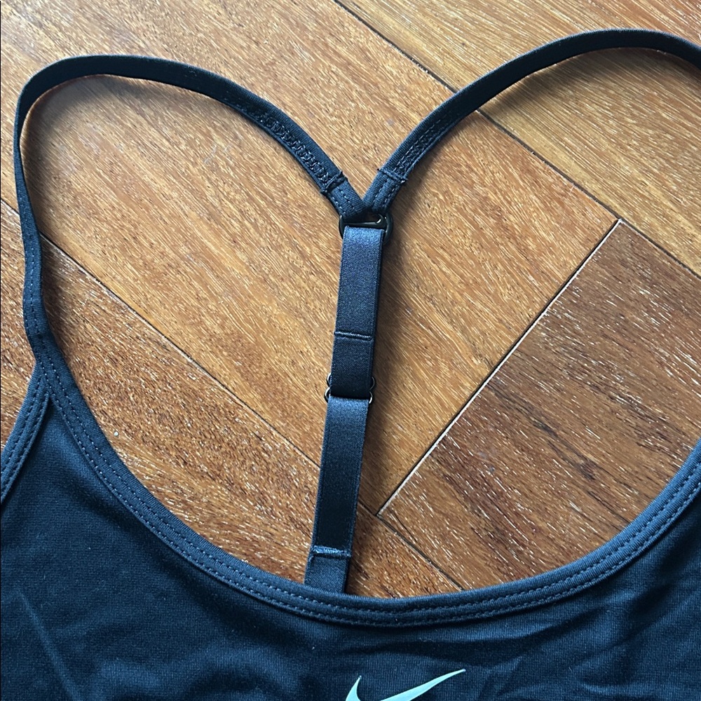 Nike Women's Black Tank Top with Adjustable Racer Back -NWT - Picture 3 of 9